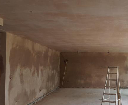 Plastering completed on a new extension in Croydon